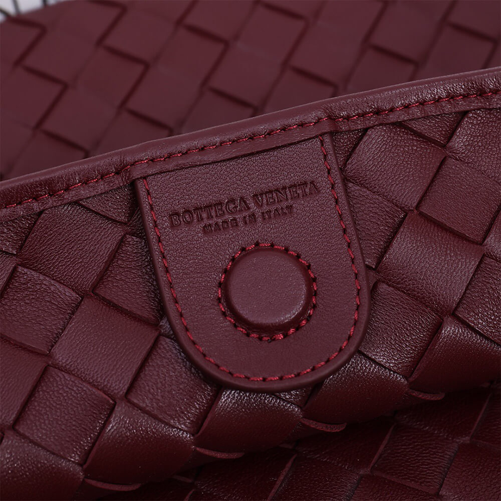 Bottega Veneta Sardine Bag With Chain - Replica Luxury Bags™