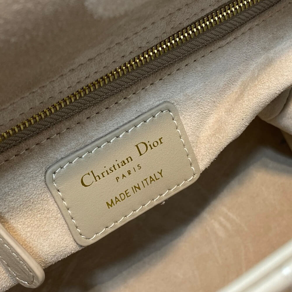 Medium Lady Dior Bag - Replica Luxury Bags™