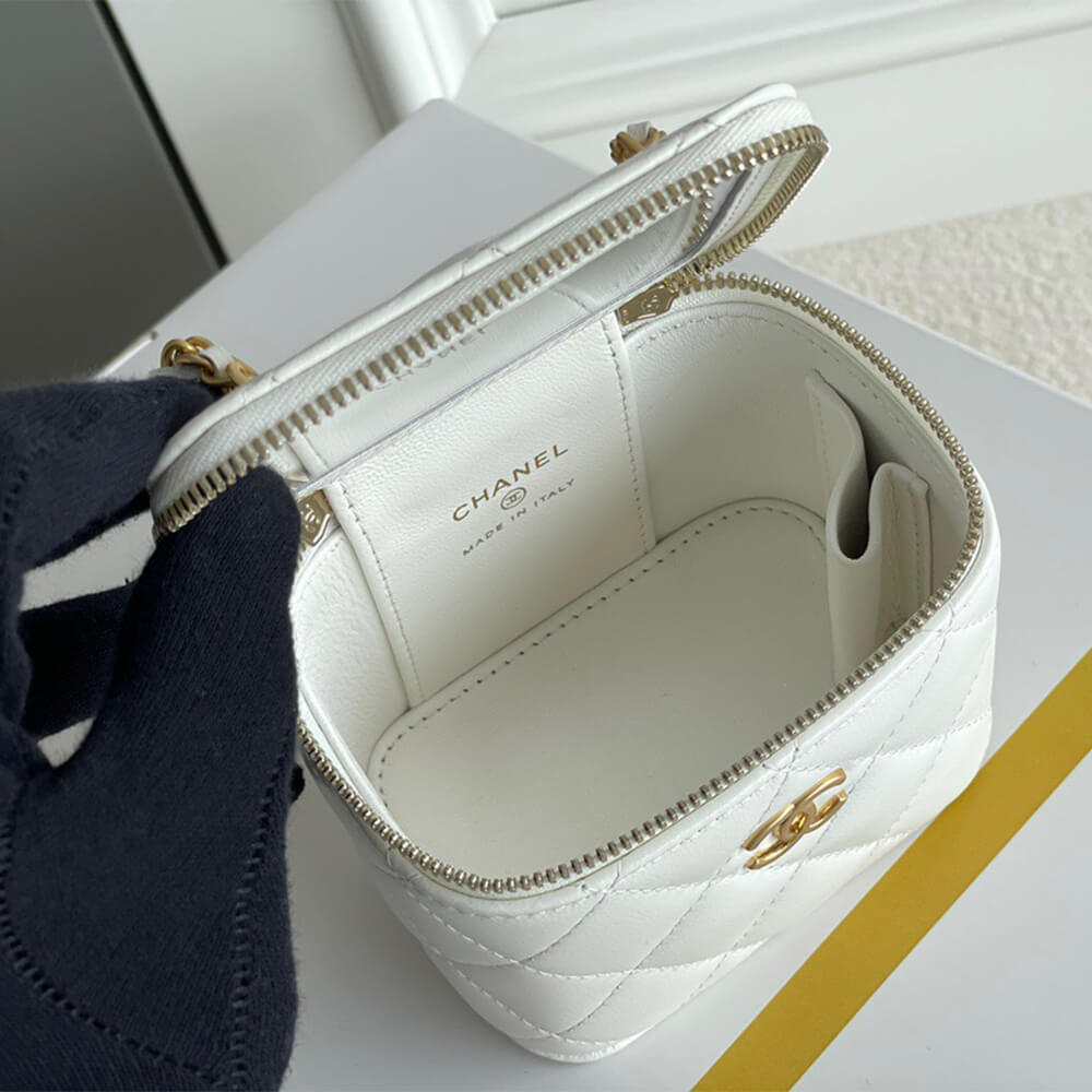 Chanel Small Vanity Case Bag With Chain - Replica Luxury Bags™
