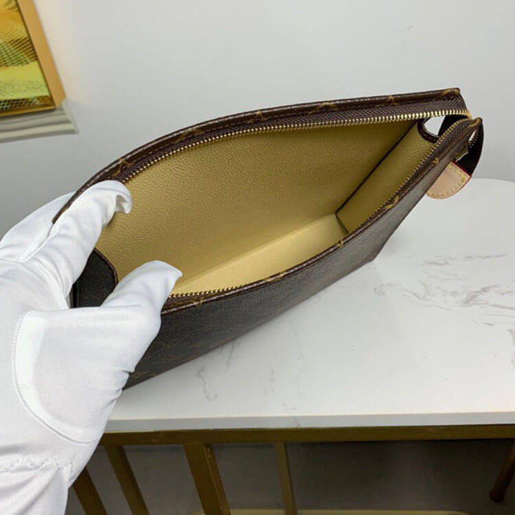 LV Toiletry Pouch 26 Bag - Replica Luxury Bags™