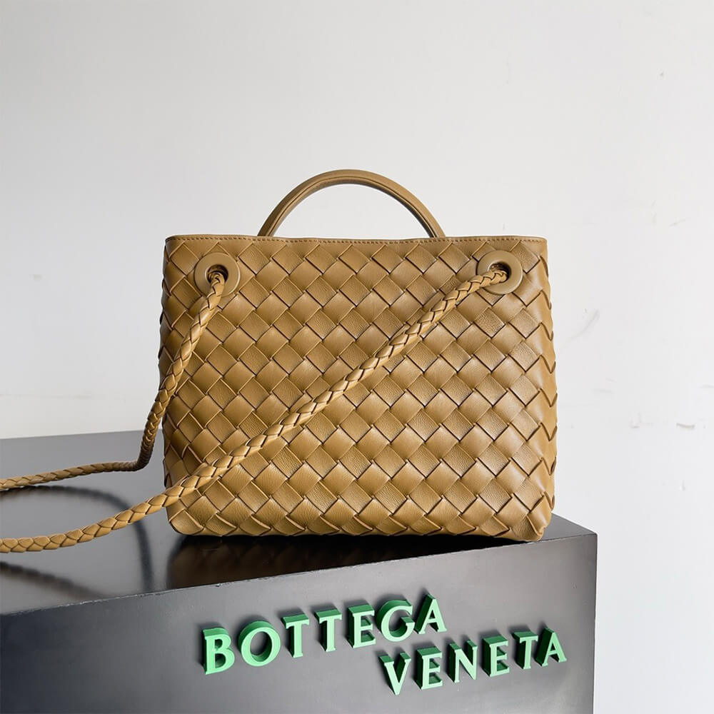Bottega Veneta Small Andiamo Bag - Replica Luxury Bags™