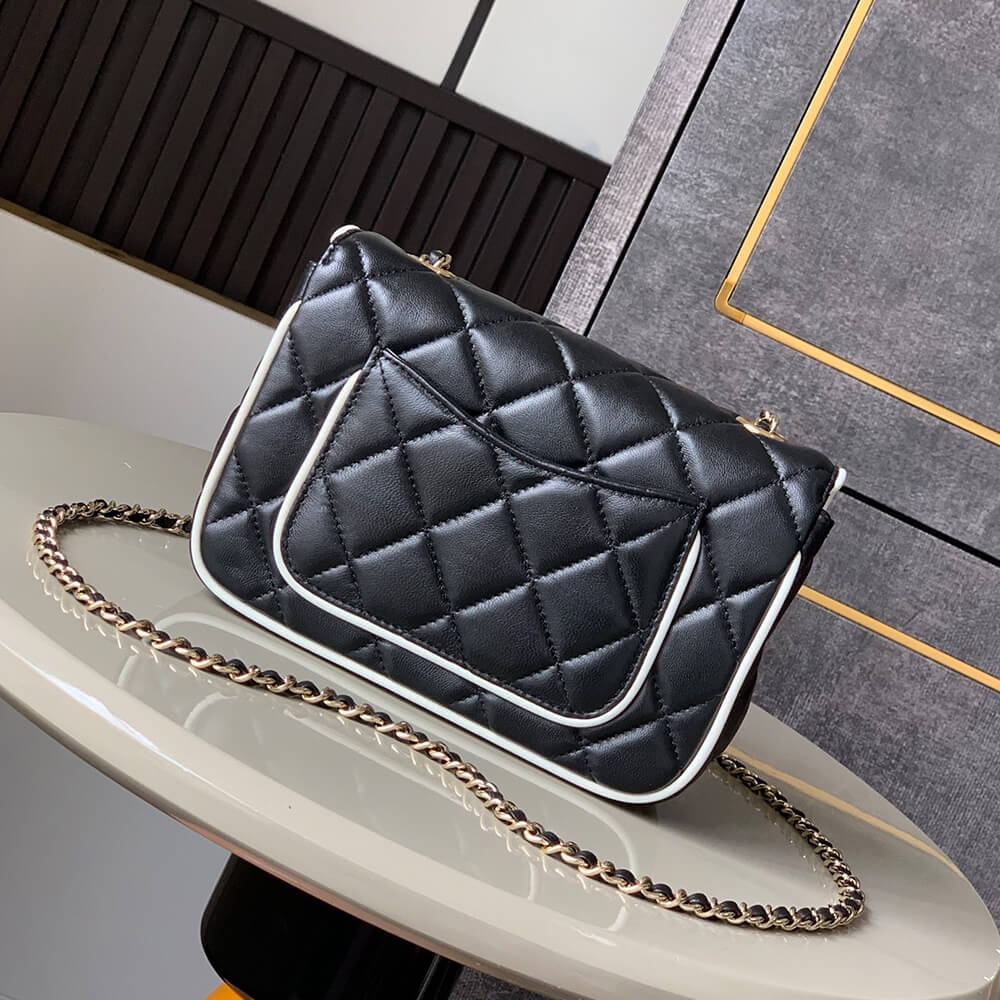 Chanel Mini Flap Bag - Replica Luxury Bags™