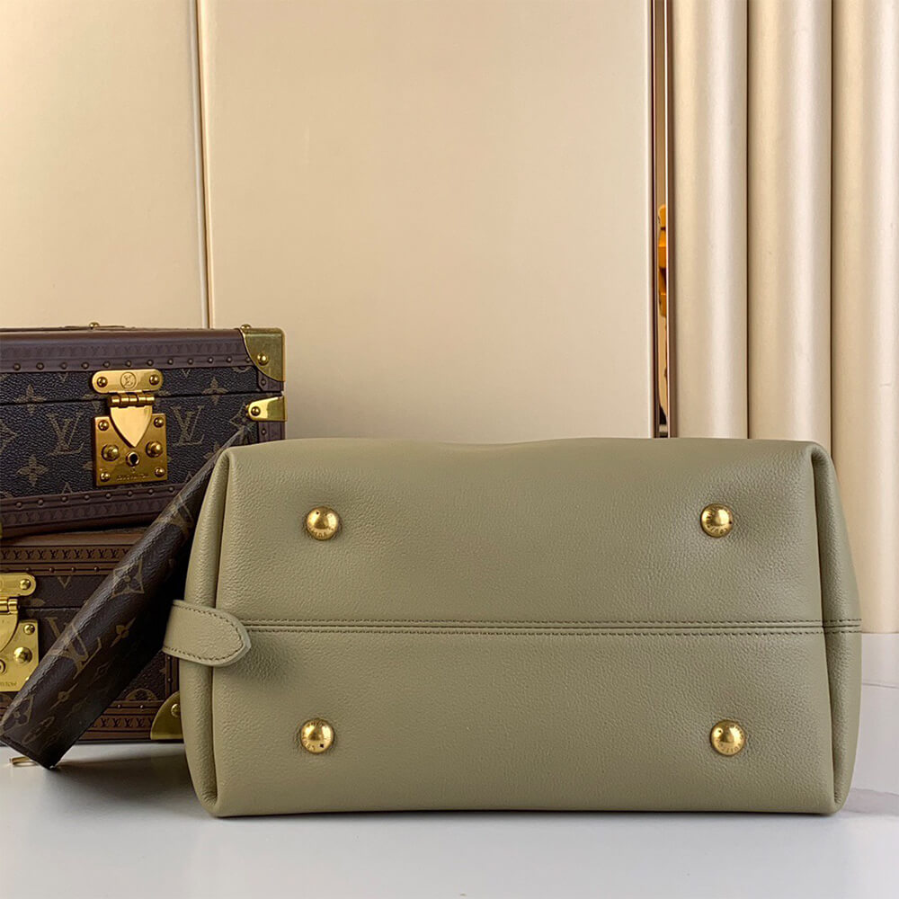 LV Low Key Hobo MM Bag - Replica Luxury Bags™