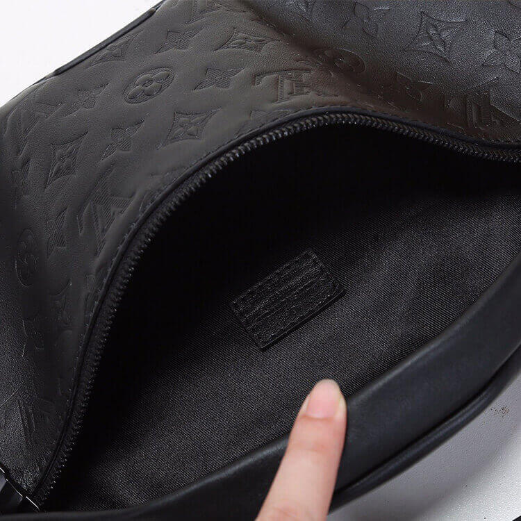 LV Discovery Bumbag - Replica Luxury Bags™