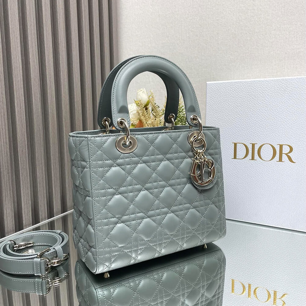 Medium Lady Dior Bag - Replica Luxury Bags™