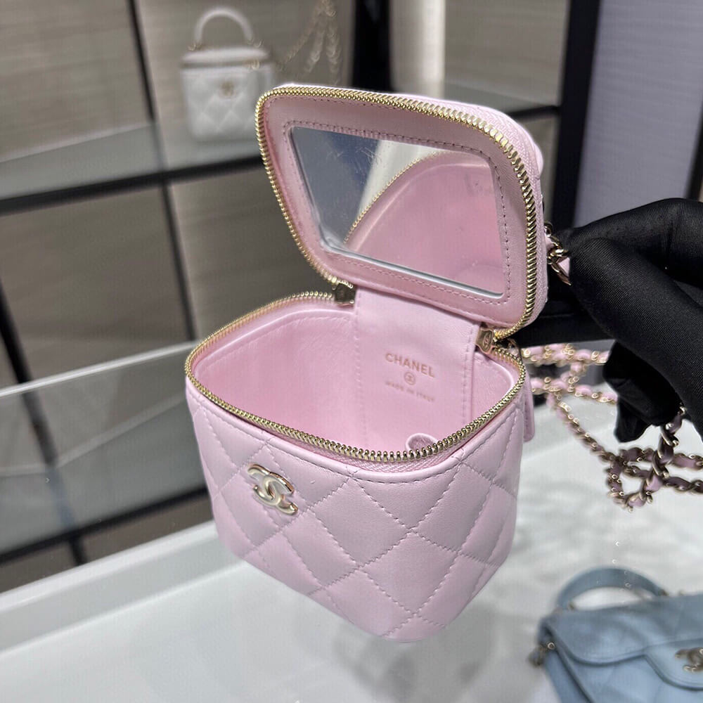 Chanel Quilted Pearl Crush Mini Vanity Case Bag With Top Handle - Replica Luxury Bags™