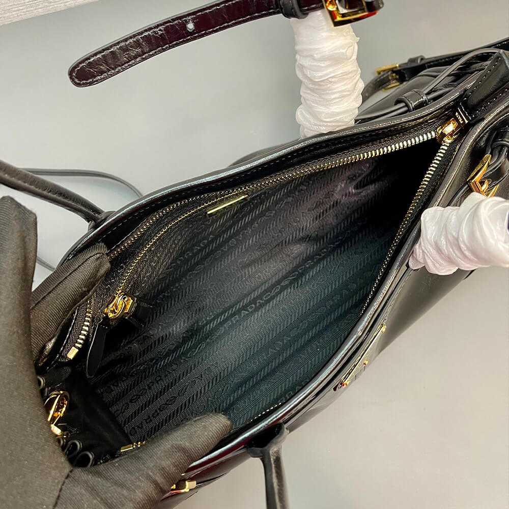 Prada Medium leather handbag - Replica Luxury Bags™
