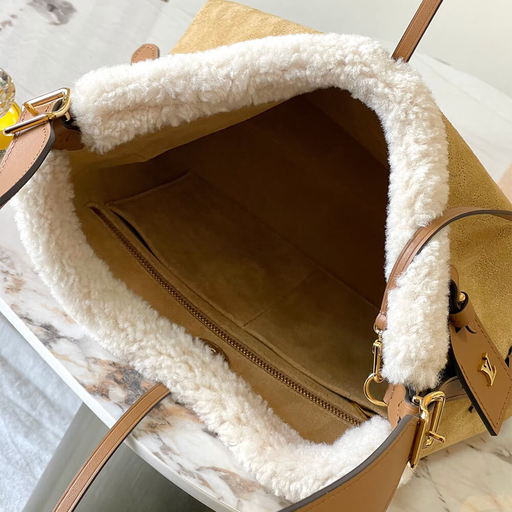 LV CarryAll PM Bag - Replica Luxury Bags™