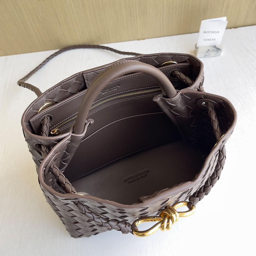 Bottega Veneta Small Andiamo Bag - Replica Luxury Bags™
