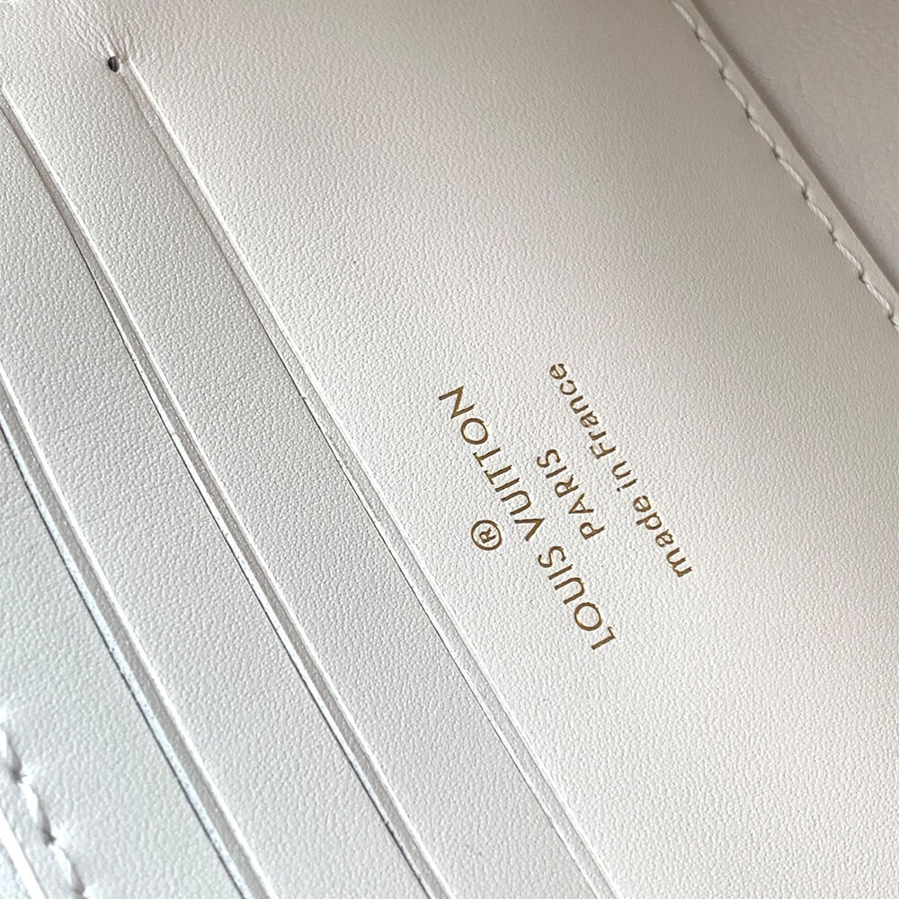 LV Wallet On Chain Capucines Bag - Replica Luxury Bags™