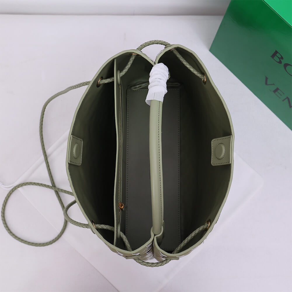 Bottega Veneta Medium Andiamo Bag - Replica Luxury Bags™