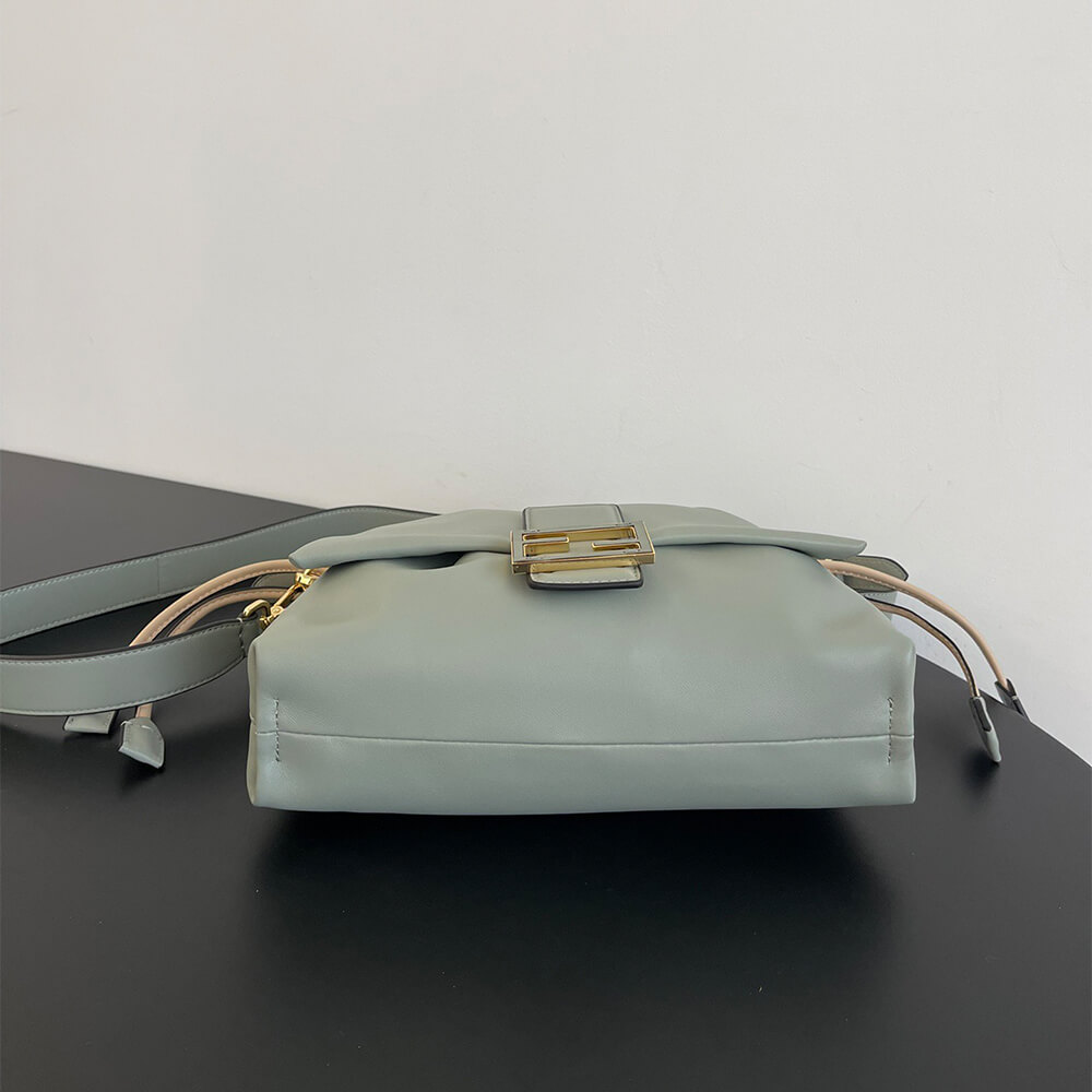 Fendi Mamma Baguette Medium Bag - Replica Luxury Bags™