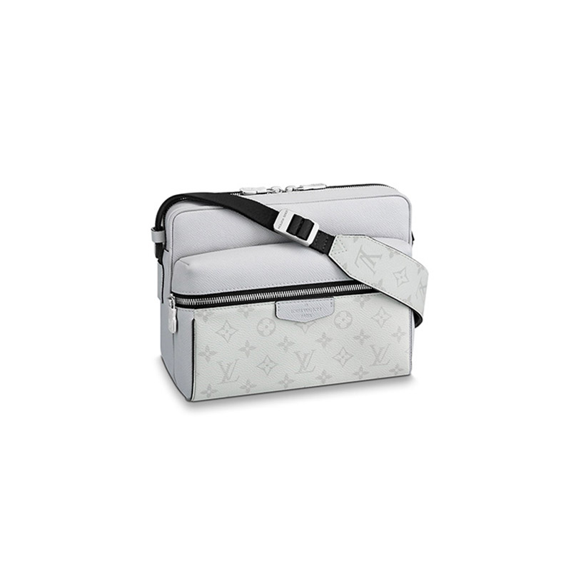 LV Outdoor Messenger Bag - Replica Luxury Bags™