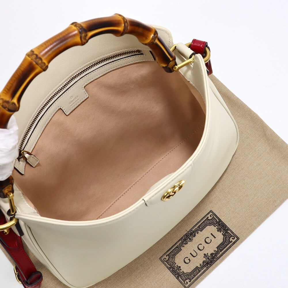 Gucci Diana Medium Shoulder Bag - Replica Luxury Bags™