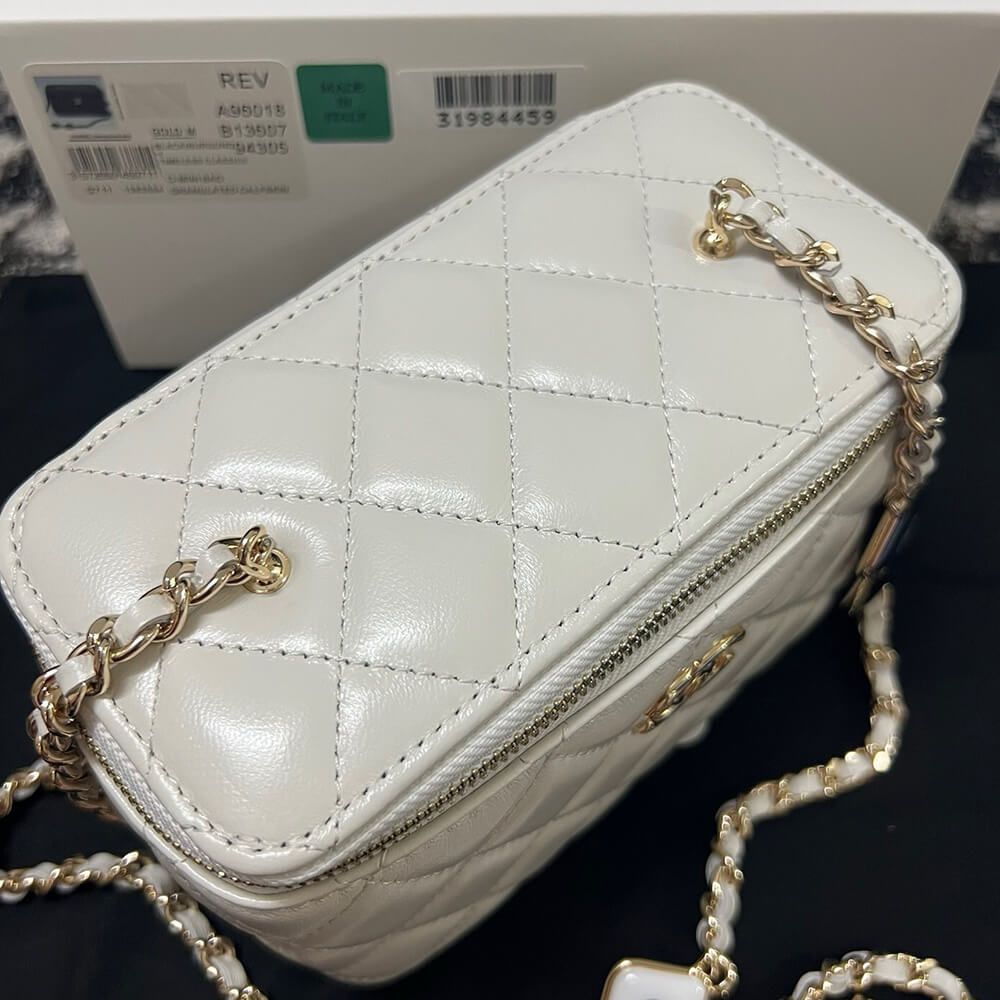 Chanel Vanity Case Bag With Chain - Replica Luxury Bags™