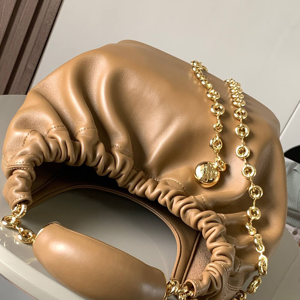 Loewe Small Squeeze Bag in Nappa Lambskin - Replica Luxury Bags™