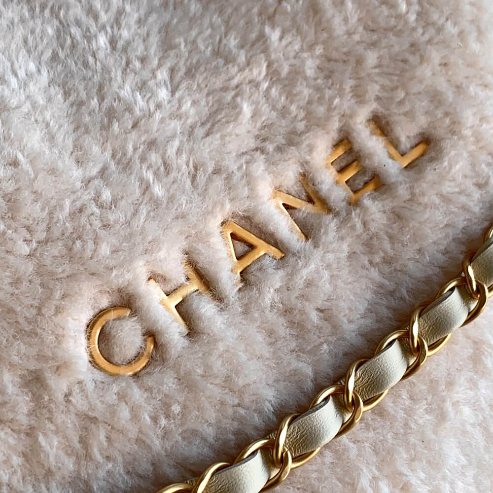 Chanel 22 Handbag - Replica Luxury Bags™