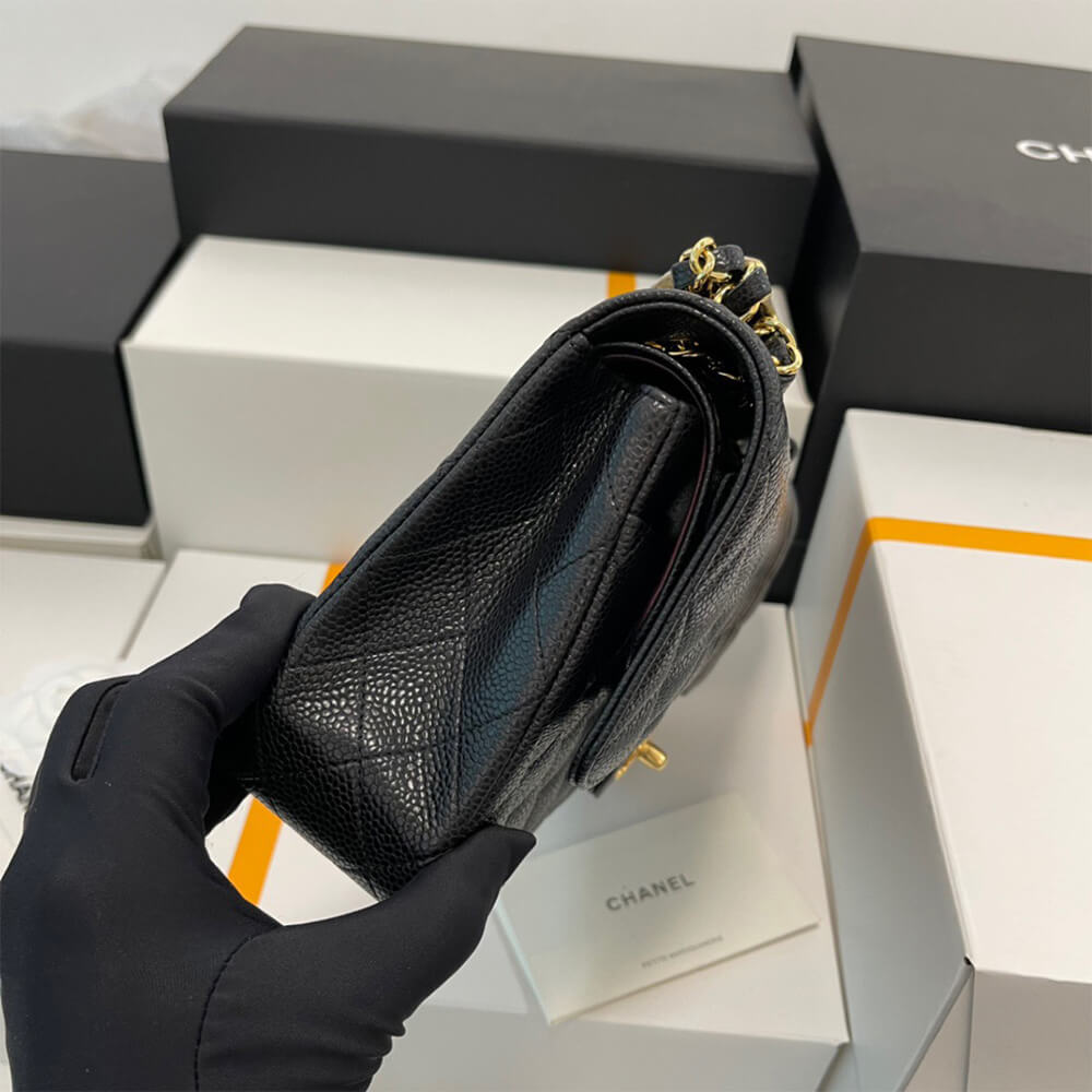 Chanel Classic Flap Handbag - Replica Luxury Bags™