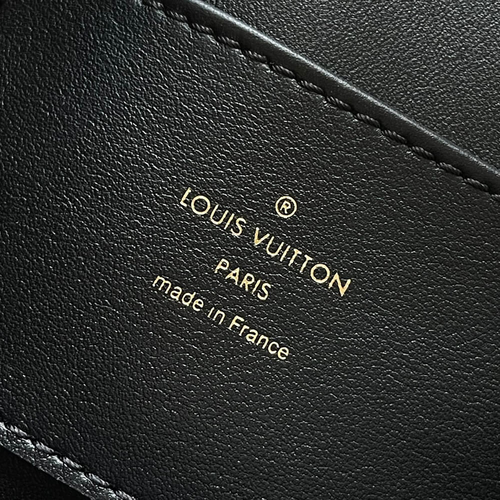 LV Capucines GM Souple Bag - Replica Luxury Bags™