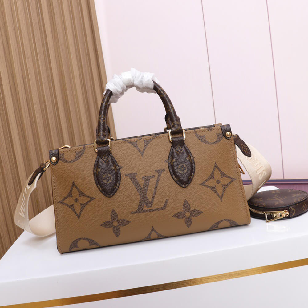 LV OnTheGo East West Bag - Replica Luxury Bags™