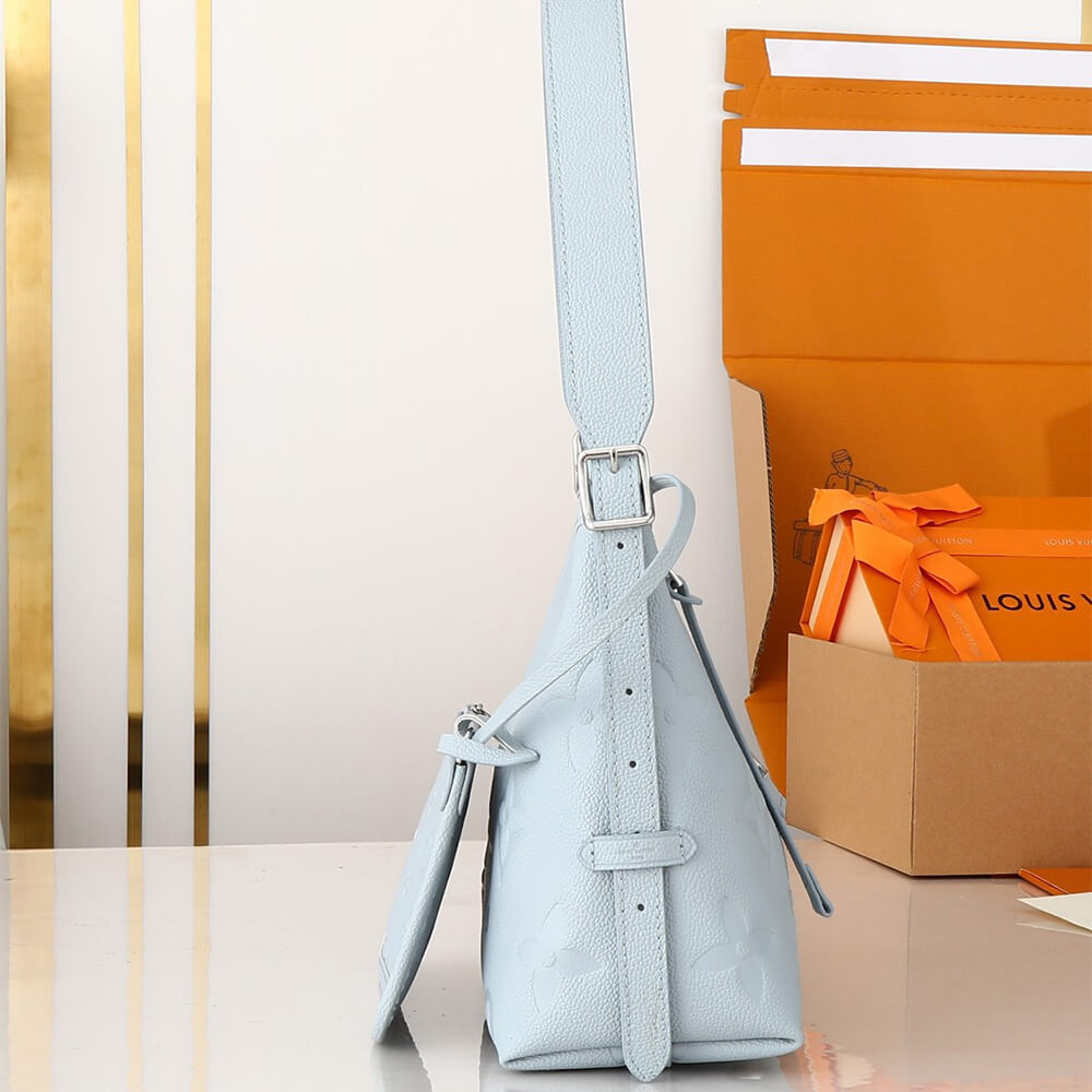 LV CarryAll PM Bag - Replica Luxury Bags™