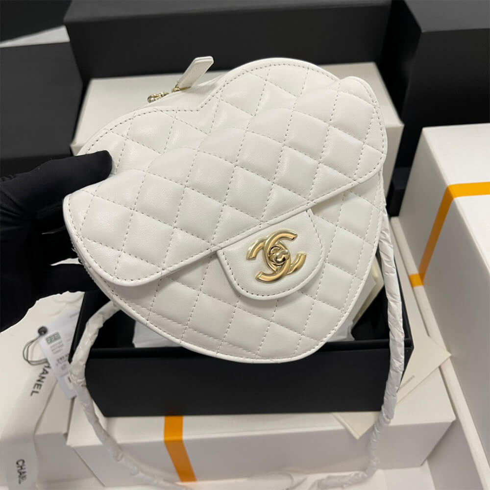 Chanel 22s Heart Bag - Replica Luxury Bags™