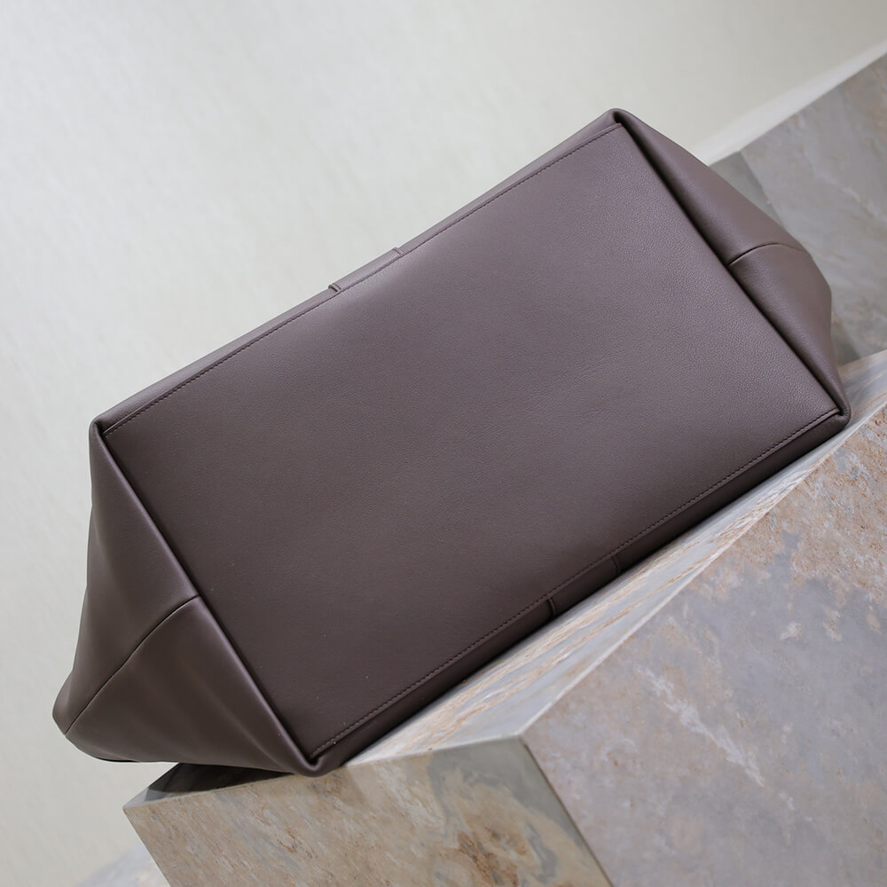 YSL Y Tote Bag in Leather - Replica Luxury Bags™