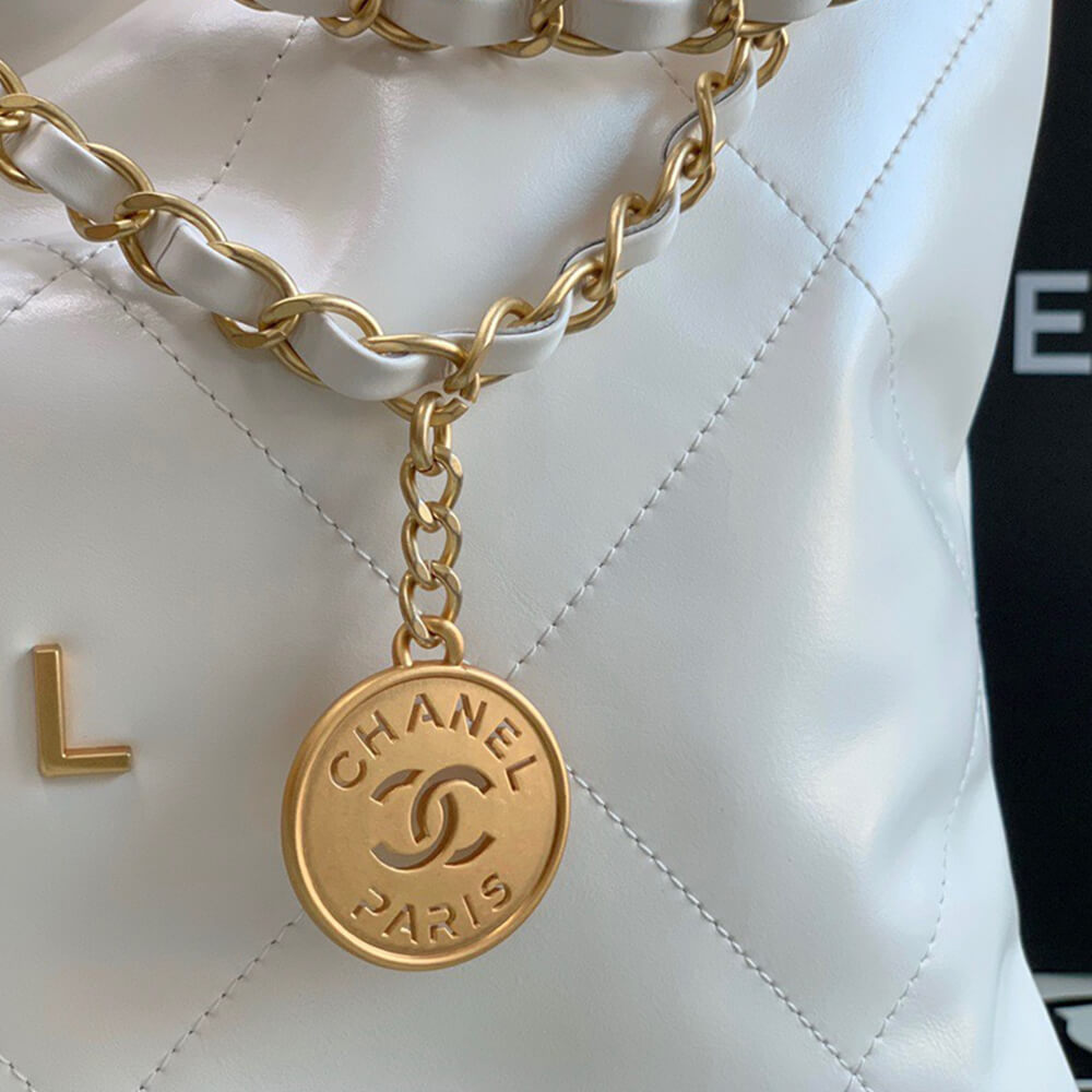 Chanel 22 Small Handbag in White with Gold Hardware - Replica Luxury Bags™