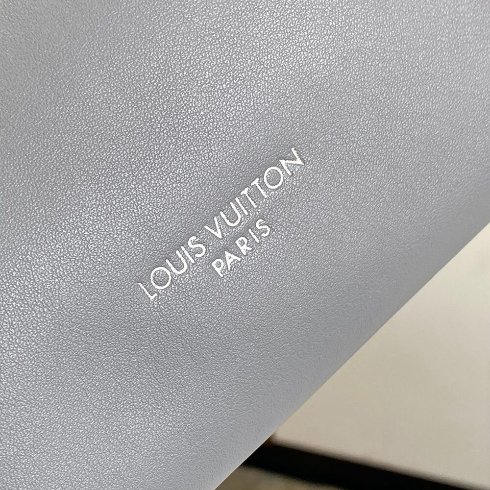 LV CarryAll Cargo PM Bag - Replica Luxury Bags™