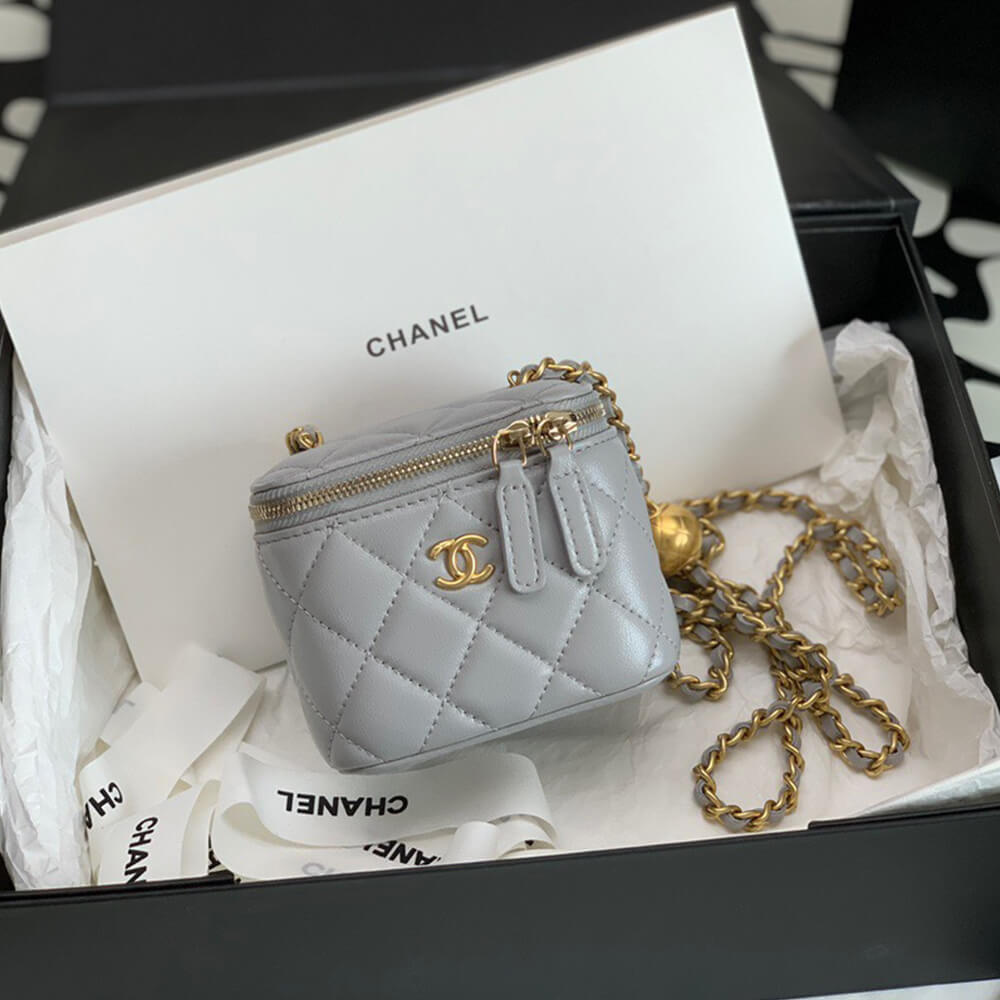 Chanel Quilted Pearl Crush Mini Vanity Case Bag - Replica Luxury Bags™