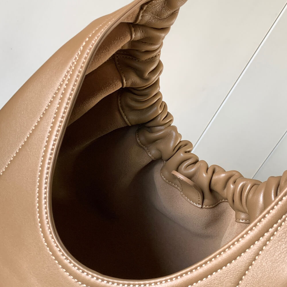 Loewe Medium Squeeze Bag in Nappa Lambskin - Replica Luxury Bags™