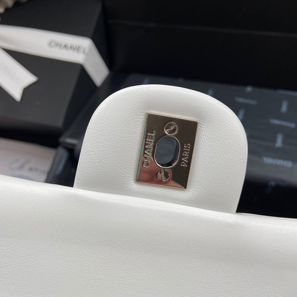 Chanel Classic Flap Medium Bag - Replica Luxury Bags™