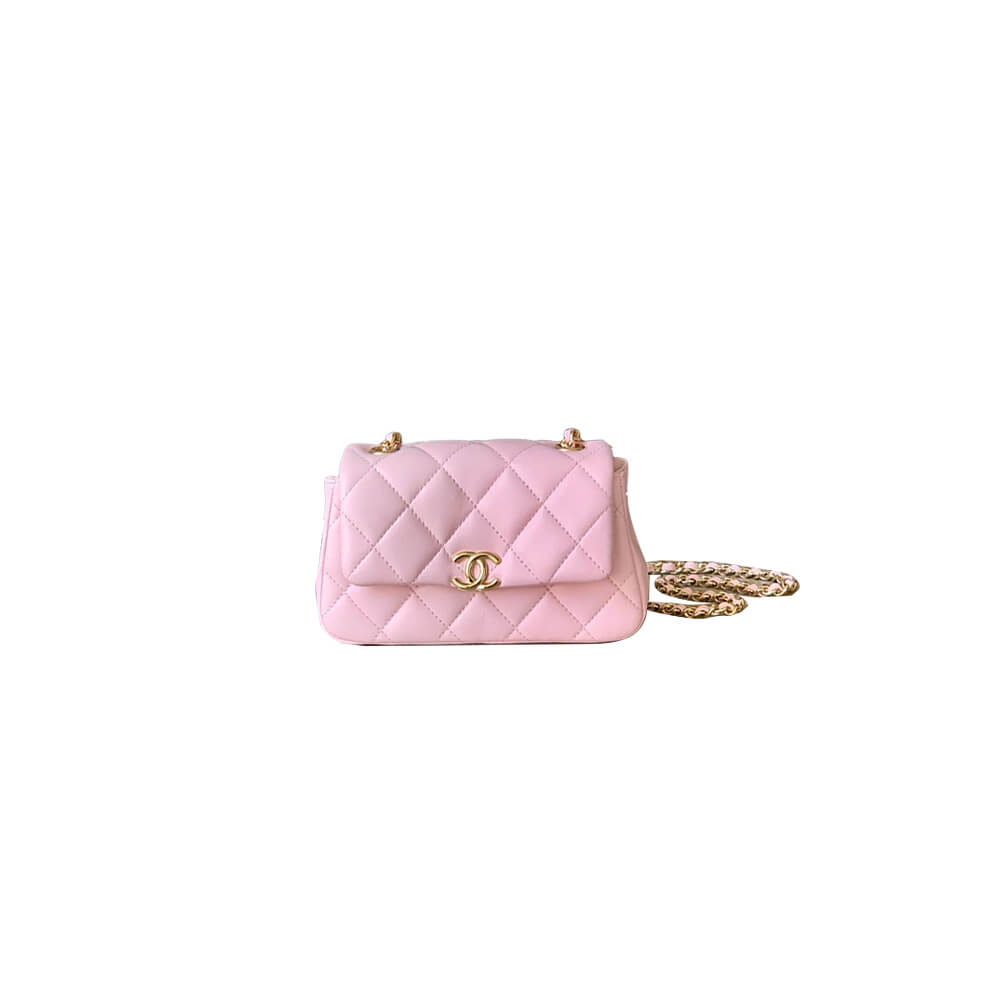Chanel Clutch Bag in Pink with Chain - Replica Luxury Bags™