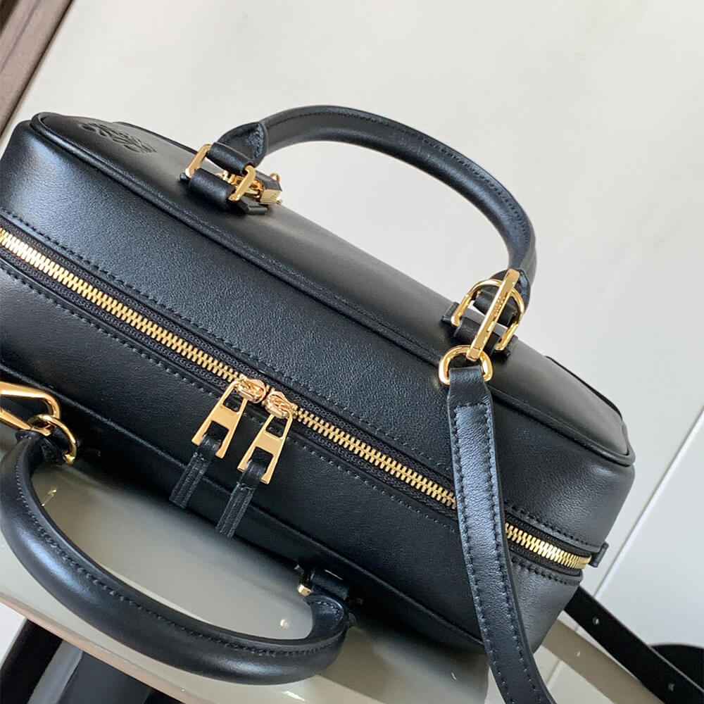 LOEWE Amazona 23 bag in nappa calfskin - Replica Luxury Bags™