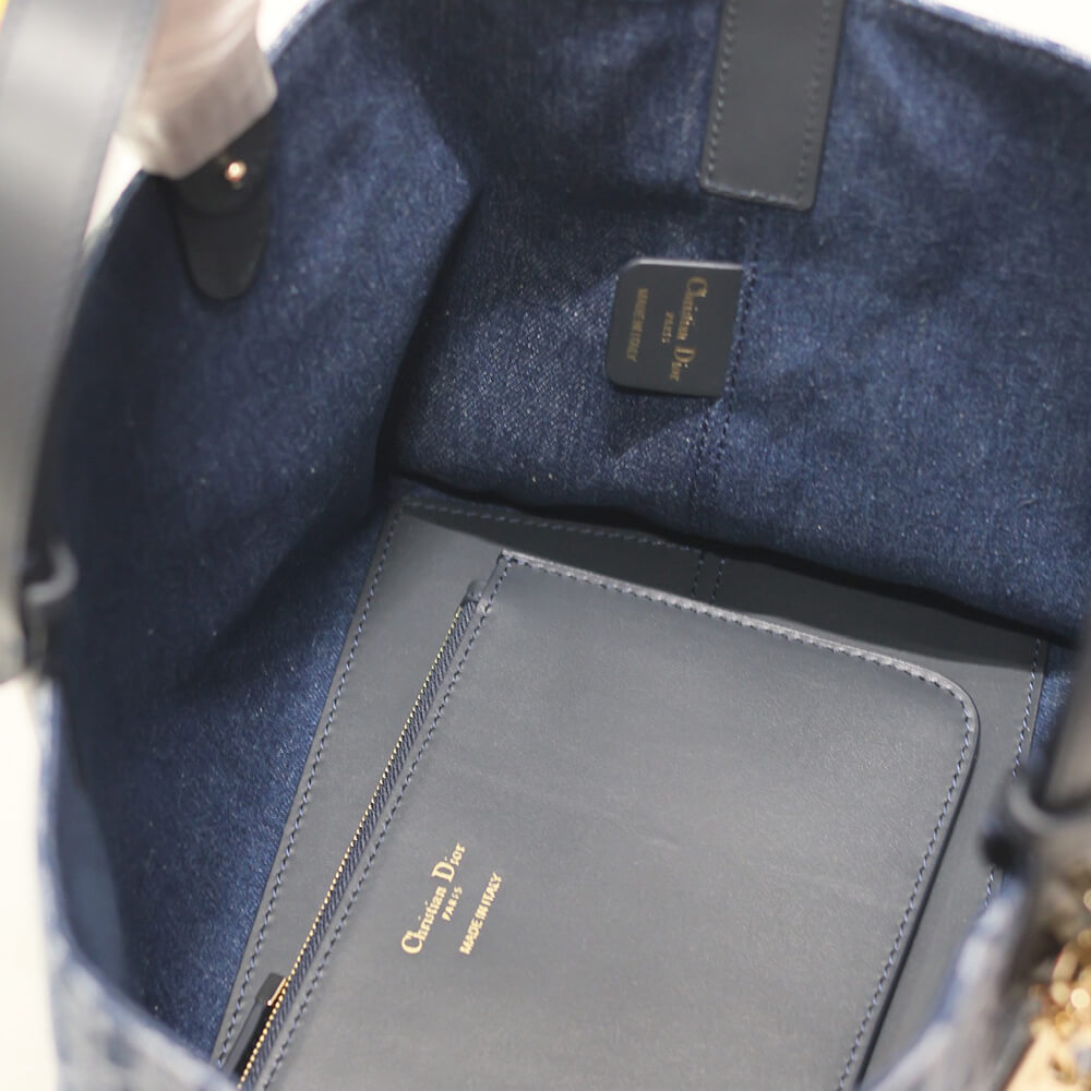 Medium Dior Toujours Bag - Replica Luxury Bags™