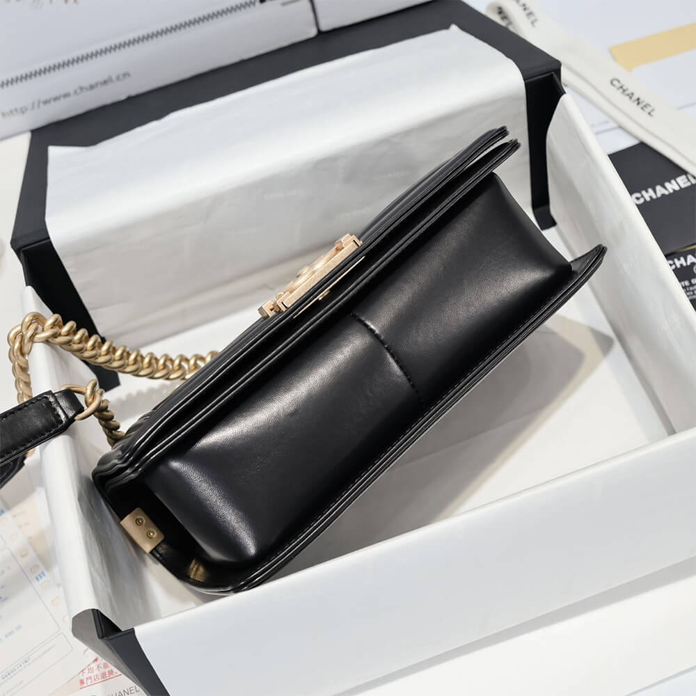 Chevron Boy Chanel Handbag - Replica Luxury Bags™