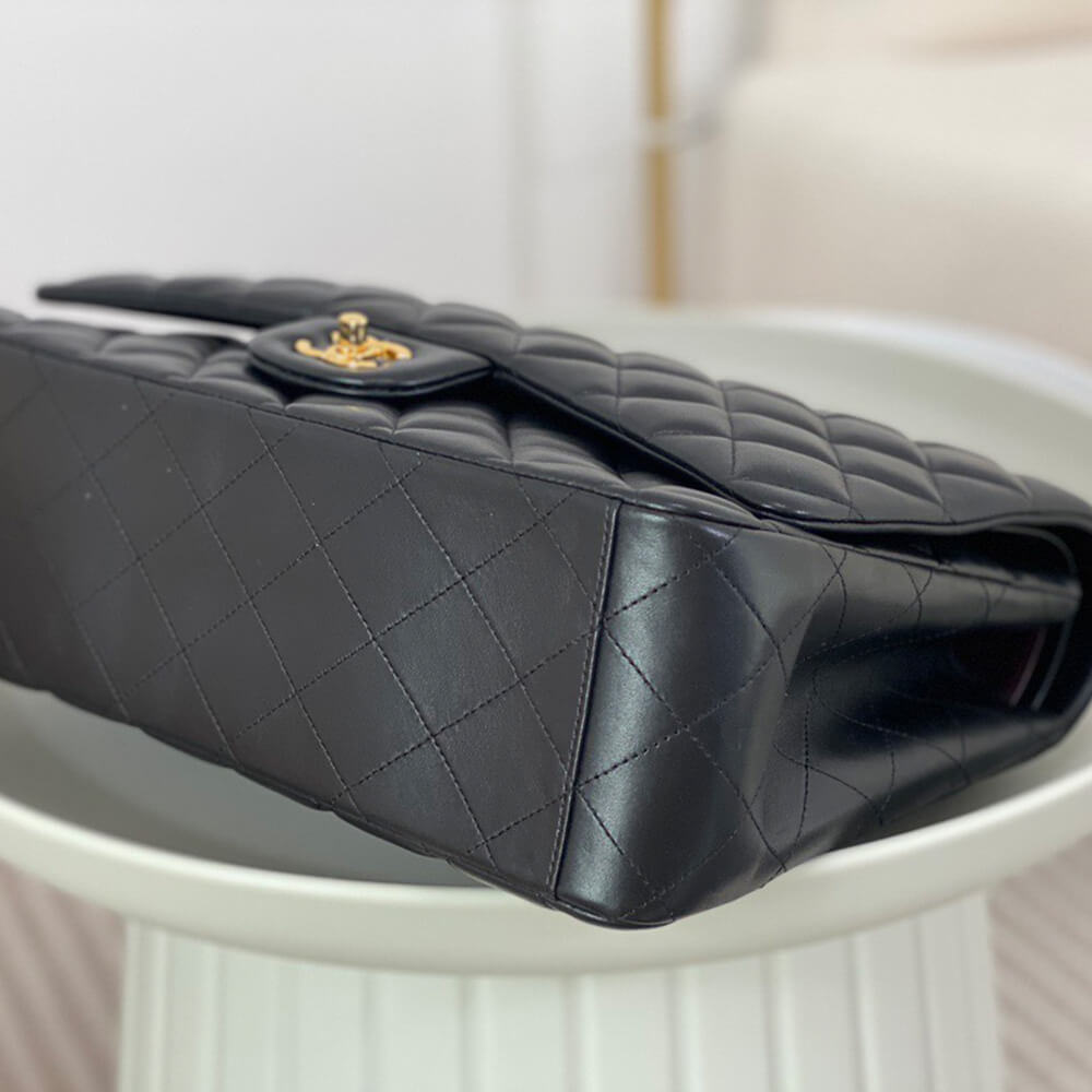 Chanel Classic Maxi Handbag - Replica Luxury Bags™