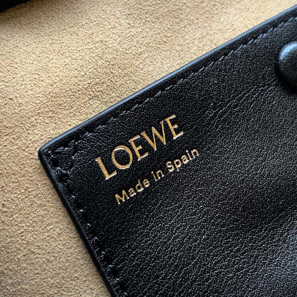 LOEWE Amazona 23 Cropped bag in nappa calfskin - Replica Luxury Bags™