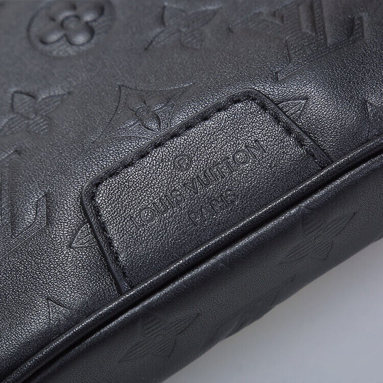 LV Discovery Bumbag - Replica Luxury Bags™