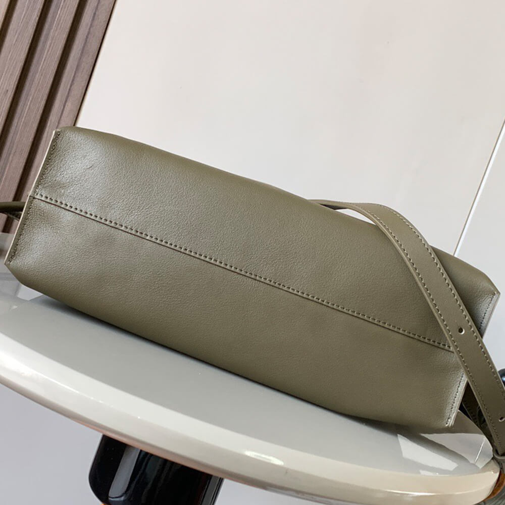 Loewe Medium Flamenco Clutch Bag in Nappa Calfskin - Replica Luxury Bags™