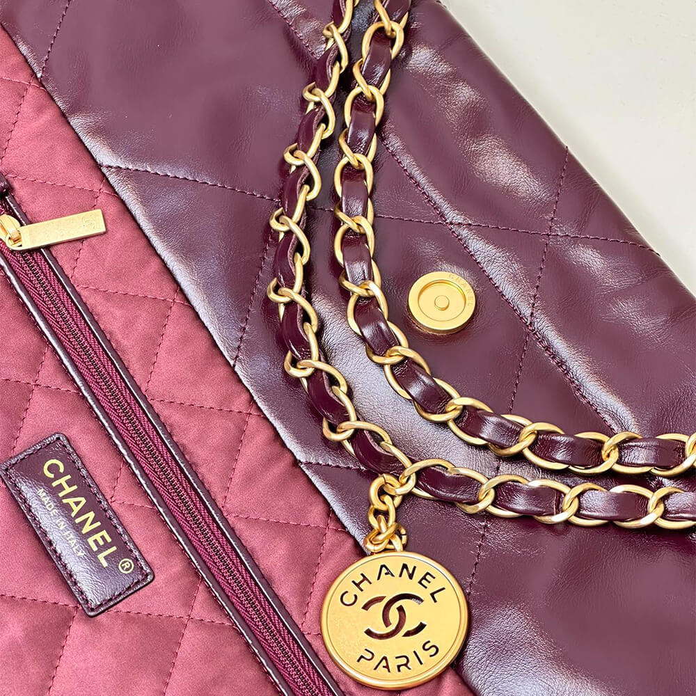 Chanel 22 Handbag - Replica Luxury Bags™