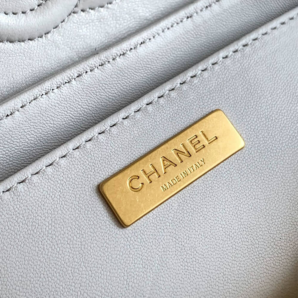 CHANEL Mini Flap Bag with Top Handle - Replica Luxury Bags™