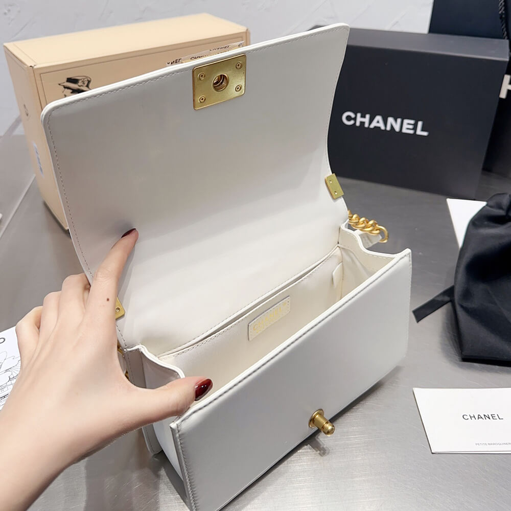 Chevron Boy Chanel Handbag - Replica Luxury Bags™