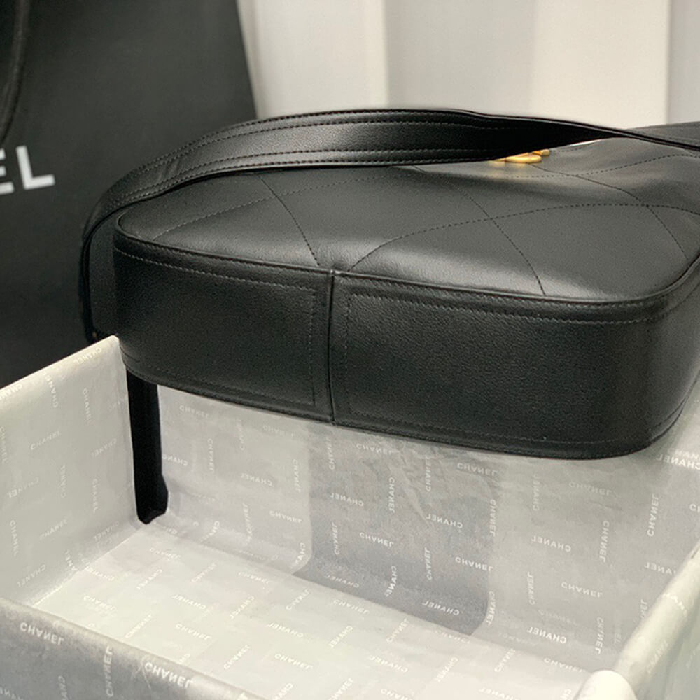 CHANEL HOBO HANDBAG - Replica Luxury Bags™