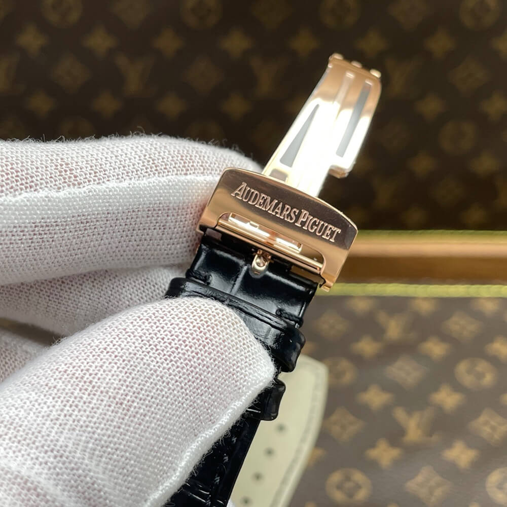 Audemars Piguet Royal Oak 15400 - Replica Luxury Bags™