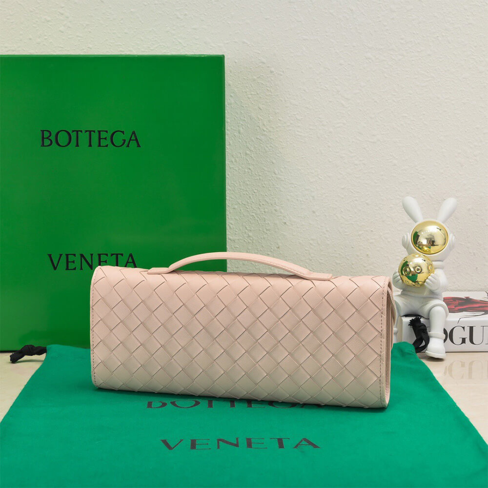 Bottega Veneta Andiamo Clutch Bag - Replica Luxury Bags™