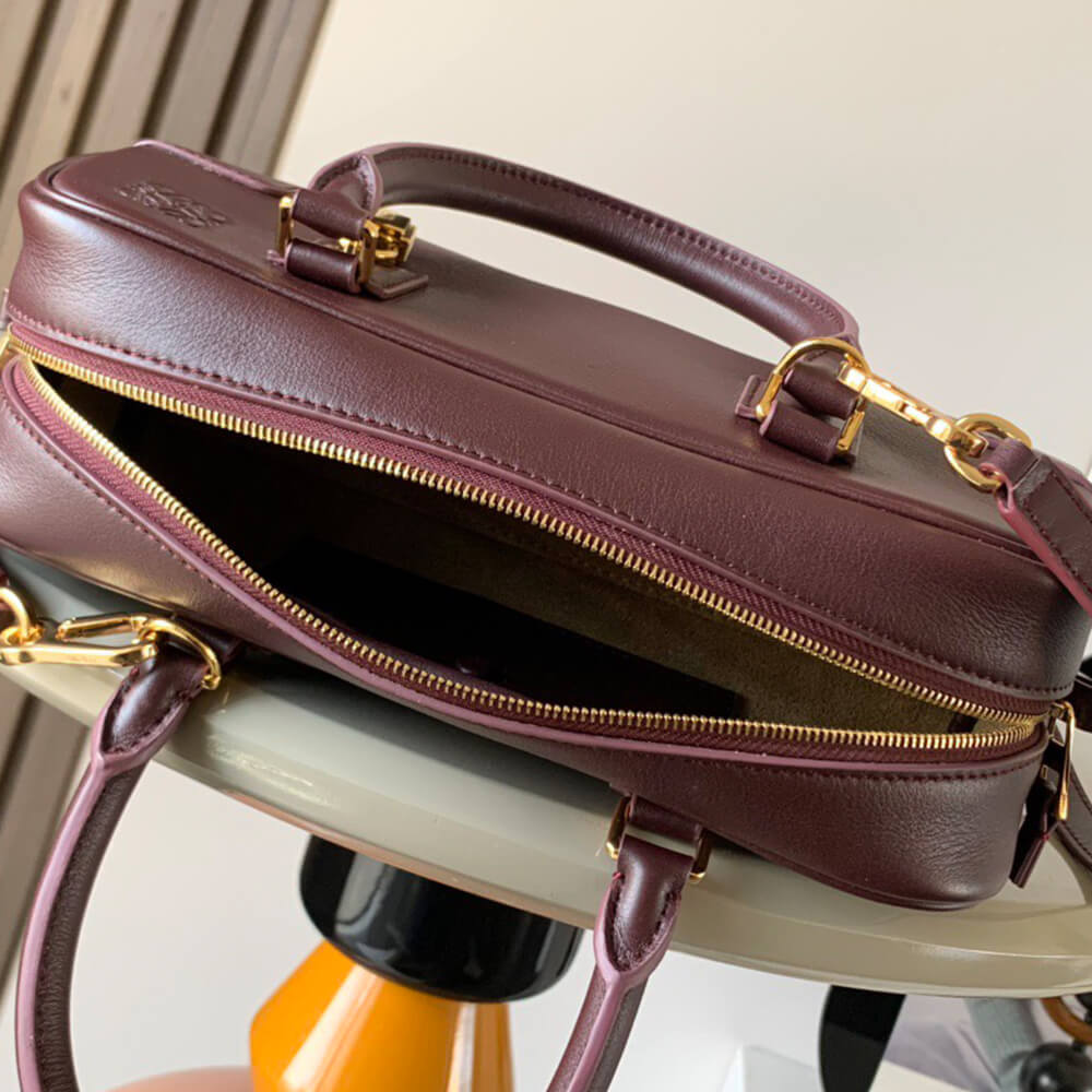 Loewe Amazona 23 Cropped Bag in Nappa Calfskin - Replica Luxury Bags™