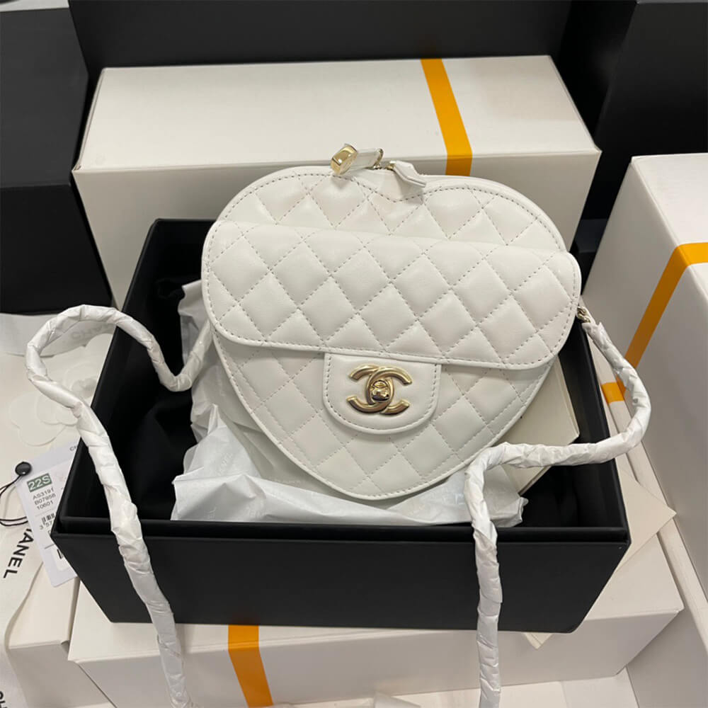 Chanel 22s Heart Bag - Replica Luxury Bags™
