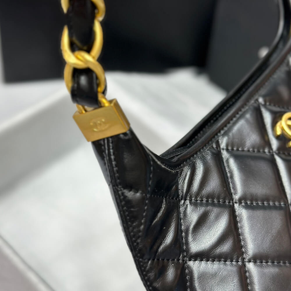 CHANEL HOBO BAG - Replica Luxury Bags™