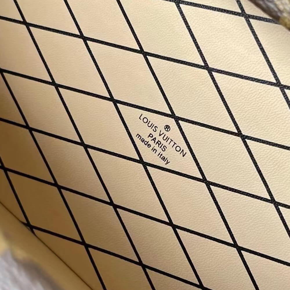 LV Petite Malle East West Case Bag - Replica Luxury Bags™